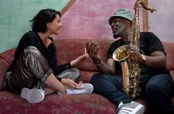 Alina Bzhezhinska & Tony Kofi Duo ft. Joel Prime